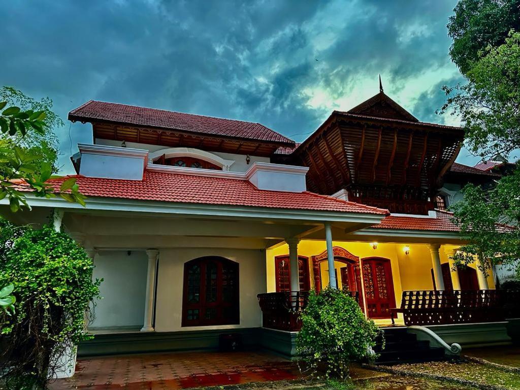 Dream Palace Alappuzha Bagian luar foto