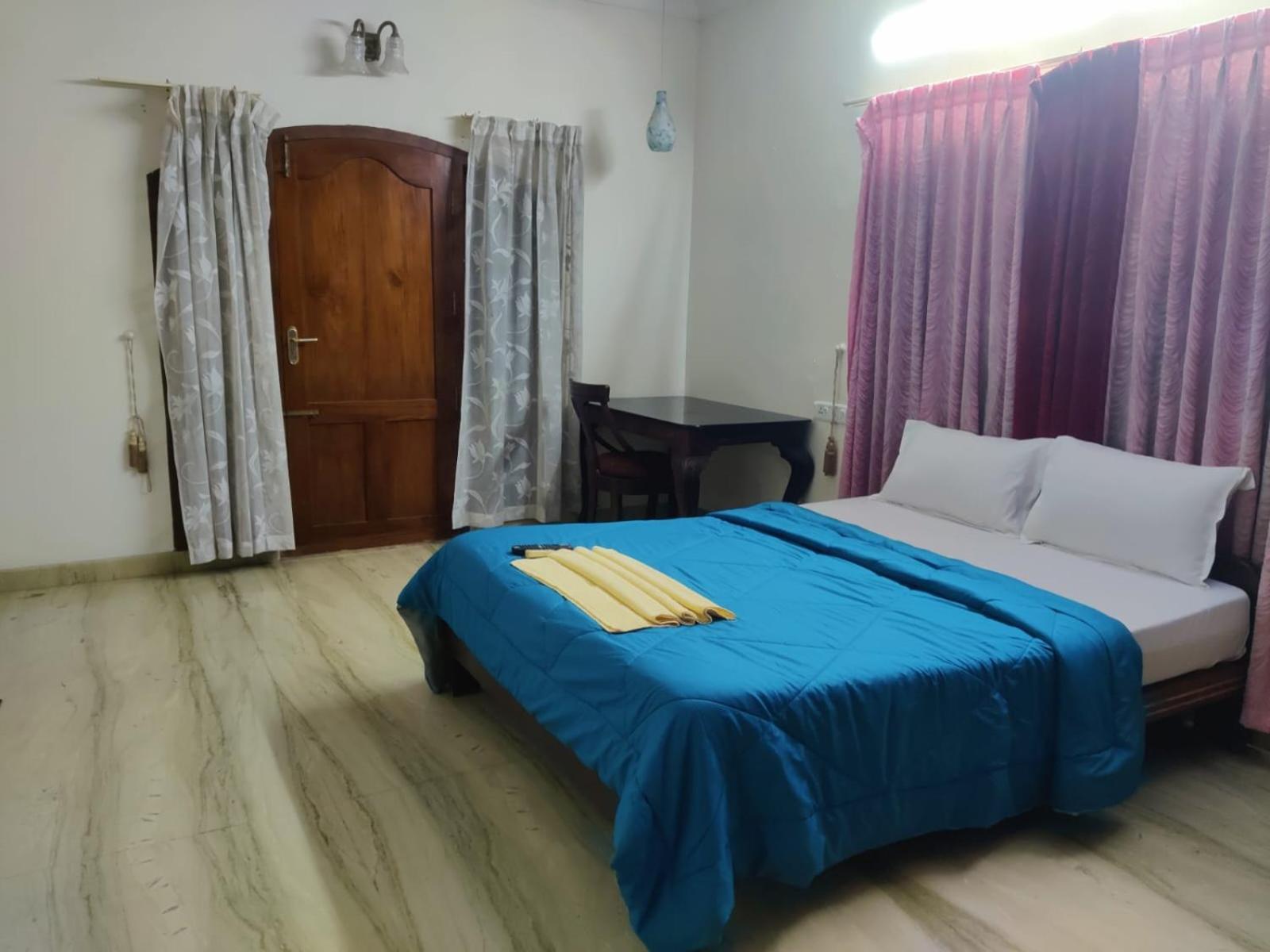 Dream Palace Alappuzha Bagian luar foto